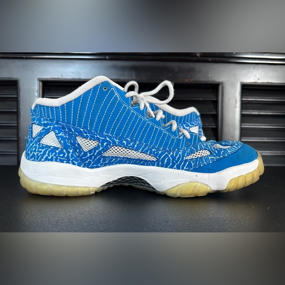 Nike Air Jordan 11 XI Retro Low IE Argon Blue - Picture 6 of 10